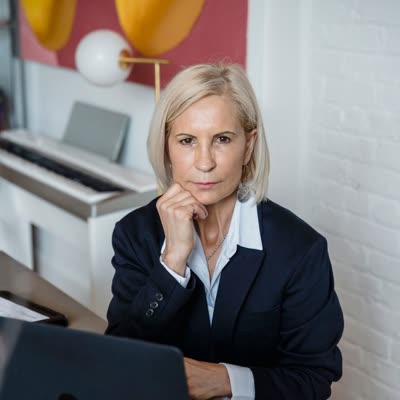 Елена Соколова